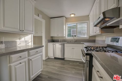 2661 Yale Ave, Anaheim CA  92801-4895 exterior