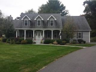 69 Bedford Rd, Merrimack, NH 03054-2802