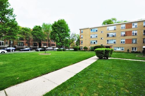 6037 Damen Ave, Chicago, IL 60636-2114