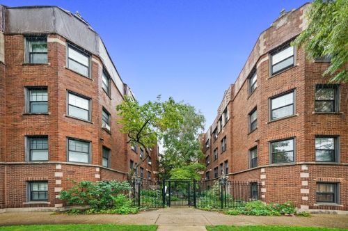 5471 Ingleside Ave, Chicago IL  60615-5039 exterior