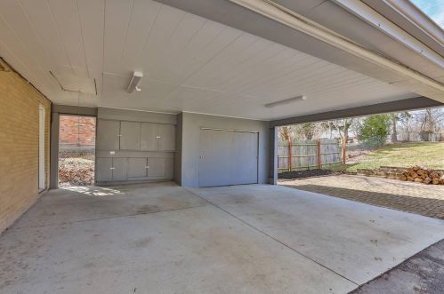 5000 Hagewa Dr, Cincinnati OH 45242-6231 exterior