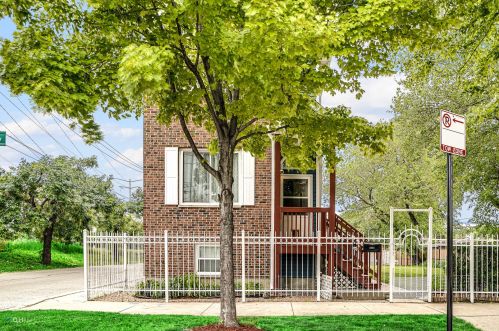 3256 Ridgeway Ave, Chicago, IL 60623-5029