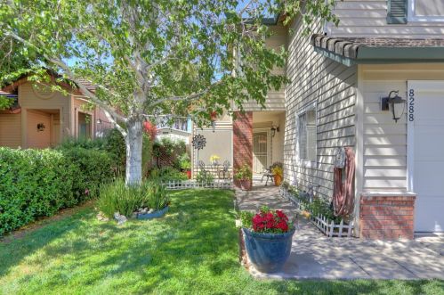 8288 Red Fox Way, Elk Grove, CA 95758-1192