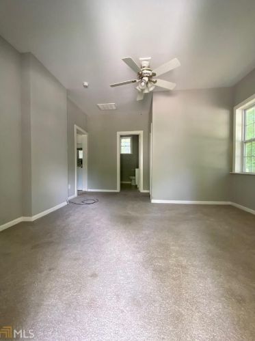 129 5th St, Monroe, GA 30655-2100