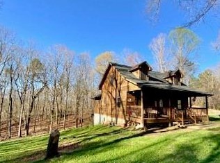 419 Chisom Trl, Clarkesville, GA 30523-2903