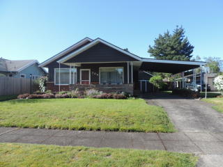 704 Cherry St, Waunch Prairie, WA 98531-1104