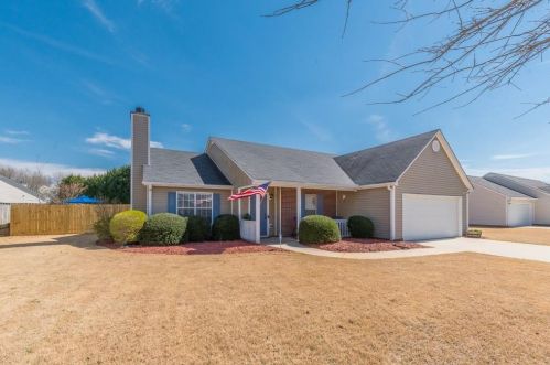 4112 Alaina Ave, Loganville, GA 30052-7544