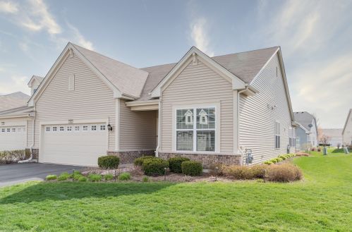 1832 Kelley Ln, Pingree Grove IL  60140-5410 exterior