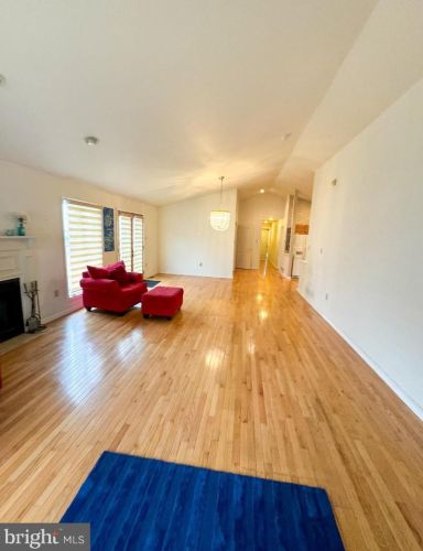 2245 52 St, Philadelphia PA 19131-2312 exterior