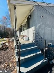 7402 Conway Ct, Springfield VA  22150-2004 exterior