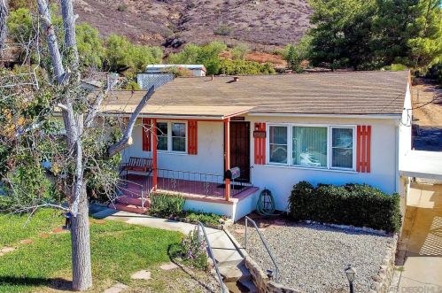 1363 Somermont Dr, El Cajon, CA 92021-1223
