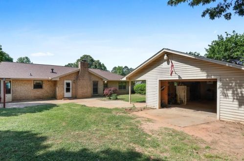 30 Country Rds Dr, Stockbridge GA  30281-1342 exterior
