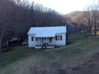 531 Shockey Ridge Rd, Callaway, VA 24067
