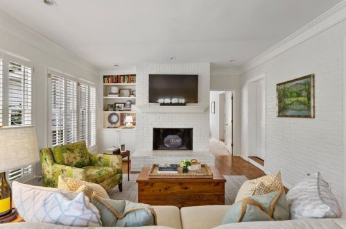 4045 Arden Way, Atlanta GA  30342-3954 exterior