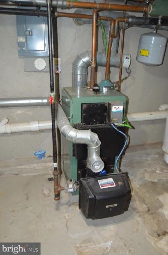 235 Walnut St, Lancaster PA  17602-2342 exterior