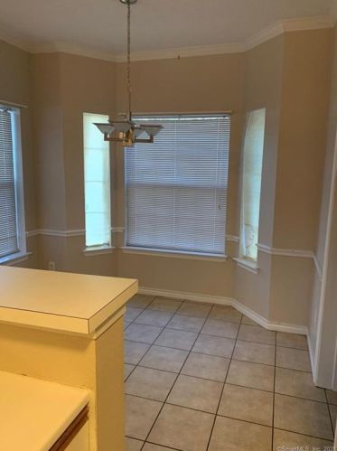 31 High St, Hartford, CT 11206-1905