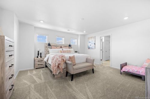 9254 Sedalia St, Denver CO  80022-8853 exterior