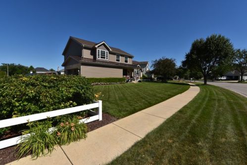 1808 Pebble Beach Dr, Plainfield, IL 60586-7844
