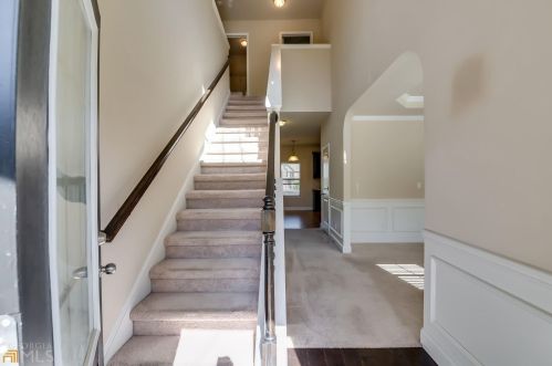 4009 Village Crossing Cir, Ellenwood, GA 30294-5705