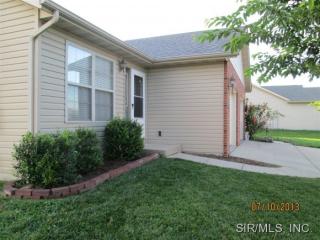 10906 Upland Terrace Dr, Lebanon, IL 62254-2335
