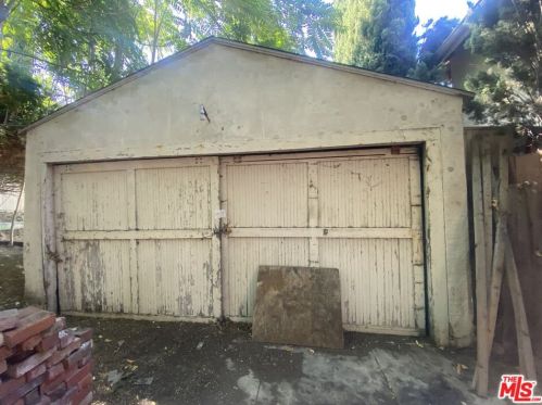 1506 Windsor Rd, Glendale CA  91205-2724 exterior