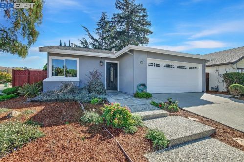 26634 Joshua St, Hayward, CA 94544-3551