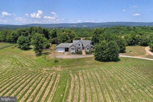 18001 Tranquility Rd, Purcellville, VA 20132-9015