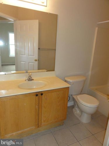 22 Crawford Dr, Charles Town WV 25414-6502 exterior