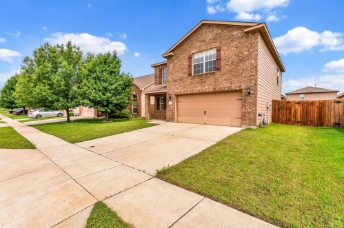 616 Noble Grove Ln, Fort Worth TX  76140-7537 exterior