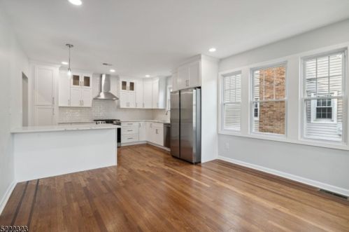 24 Westminster Ter, Town Center, NJ 07052-2722