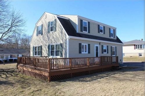 10 Thompson Ave, Westerly RI  02891-2021 exterior