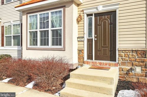 2415 Schultz Way, York, PA 17402-4918