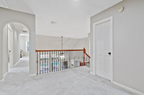 130 Evangeline Oaks Cir, Conroe TX  77384-5010 exterior