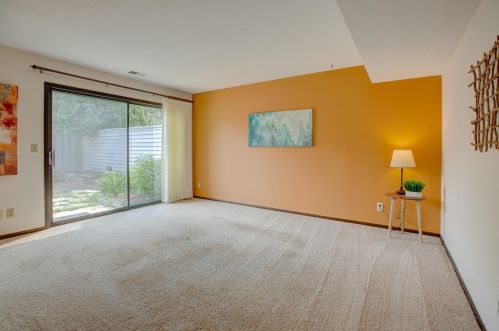 983 Carmel Ct, Saint Paul MN  55126-5833 exterior