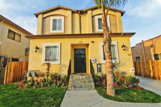 230 74th St, Los Angeles CA  90003-2116 exterior