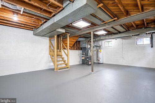 10308 Conover Dr, Silver Spring MD 20902-4849 exterior