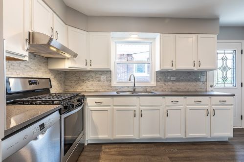 12 Illinois St, Lemont IL  60439-3608 exterior