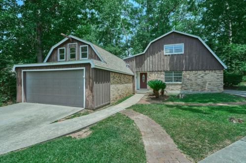 29 Cherry Hill Dr, Conroe TX  77304-1153 exterior