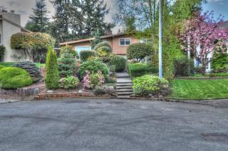 625 170th Pl, Bellevue, WA 98008-4036