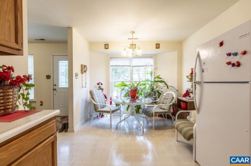 1044 Towne Ln, Charlottesville, VA 22901-3172