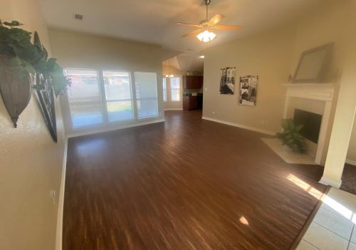 1719 Martinique Dr, Midlothian, TX 76063-8547