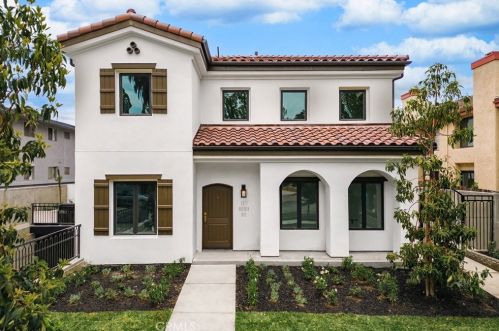 1027 Arcadia Ave, Arcadia, CA 91007-7115