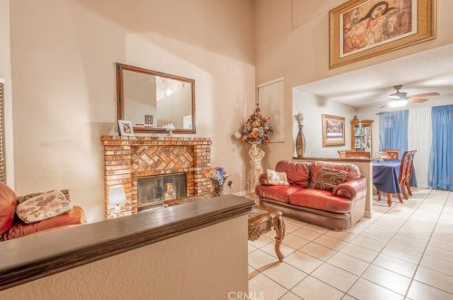 39857 Knollridge Dr, Temecula, CA 92591-4576