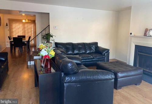 24 Roxborough Pl, Willingboro, NJ 08046-4015
