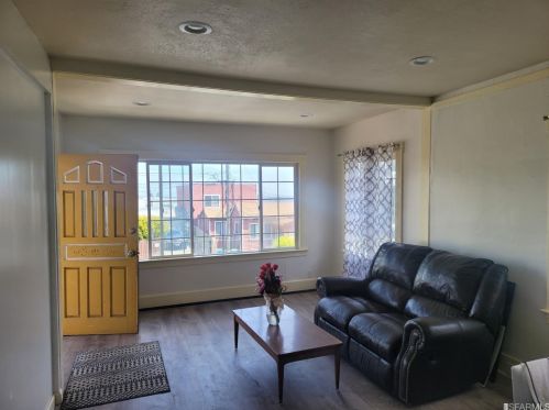 132 Britton St, San Francisco, CA 94134-2783
