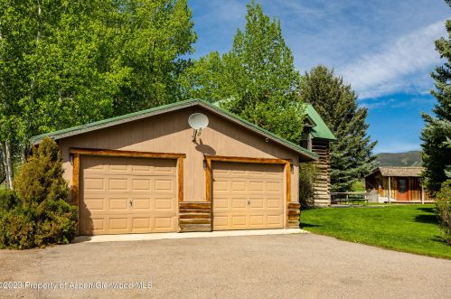 1645 Capitol Creek Rd, Snowmass CO 81654-9337 exterior