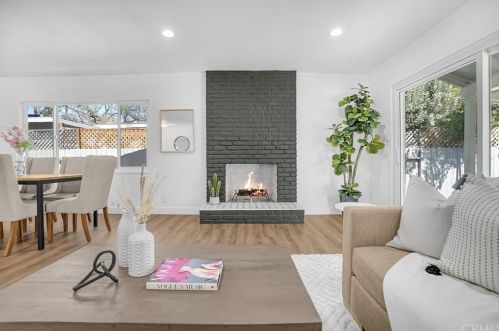 1048 Fairbrook Ln, Santa Ana CA  92706-1106 exterior