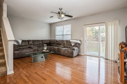 774 Thornbury Ct, Hanover Park, IL 60103-2332