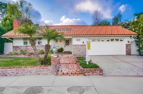 28017 Calzada Dr, Palos Verdes Estates, CA 90275-1226
