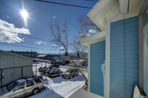 308 Poplar St, Leadville CO 80461-3350 exterior